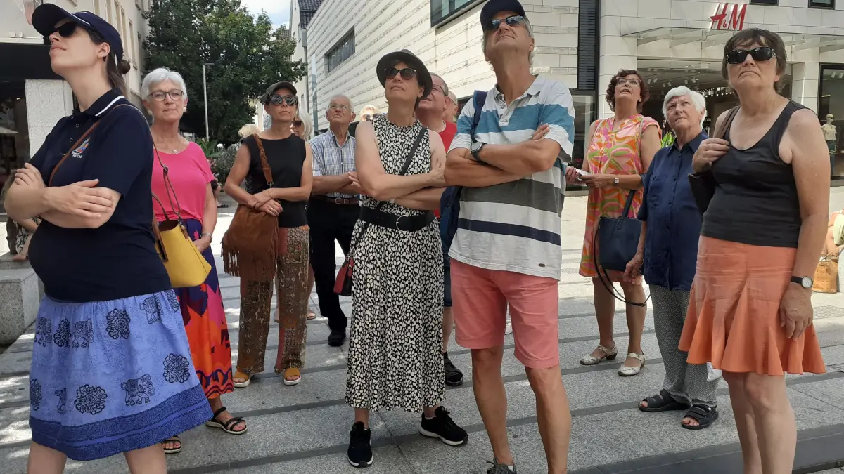 Viele Teilnehmerinnen und Teilnehmer waren überrascht vom Abwechslungsreichtum der Langestraße im Herzen der Stadt.