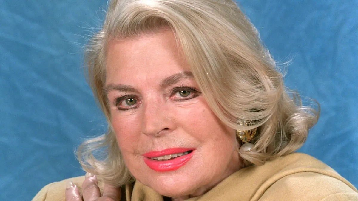 Die Schauspielerin Christiane Maybach spielte bis 2006 die Hausbesitzerin Margot Weigel.