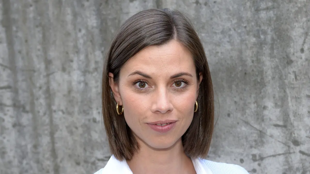 Matilda Kaltenbach (Anna-Katharina Fecher) ist bald bei GZSZ zu sehen. Ist sie die Tochter von Jo Gerner?