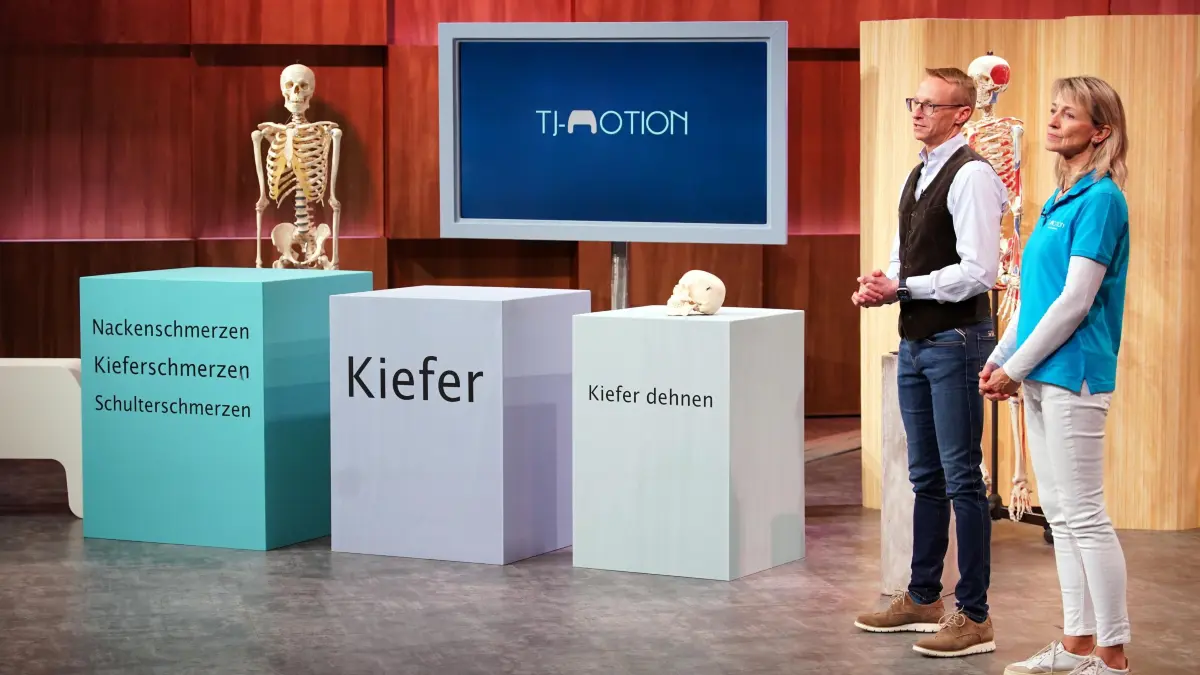 Sonja Lyer und Oliver Brehm präsentieren mit TJ Motion ein Zahnaufsatzkissen aus medizinischem Silikon zur sanften Dehnung der Kiefermuskulatur und der Kiefergelenkkapsel.