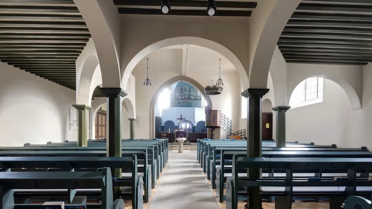 Kleinod des Jugendstils: Der Innenraum der Kirche Zu unserer lieben Frauen wurde 1914 von dem Architekten Martin Elsaesser gestaltet.