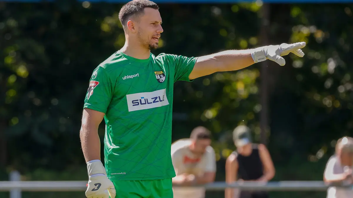 TSG Backnang vs. TSG Balingen, Fussball, Oberliga Baden-Wuerttemberg, 7. Spieltag, Saison 2024-2025, 07.09.2024: Dennis Klose (Torwart, TSG Balingen Fussball, #01).
TSG Backnang vs. TSG Balingen, Fussball, Oberliga Baden-Wuerttemberg, 7. Spieltag, Saison 2024-2025, 07.09.2024
Foto: Eibner-Pressefoto