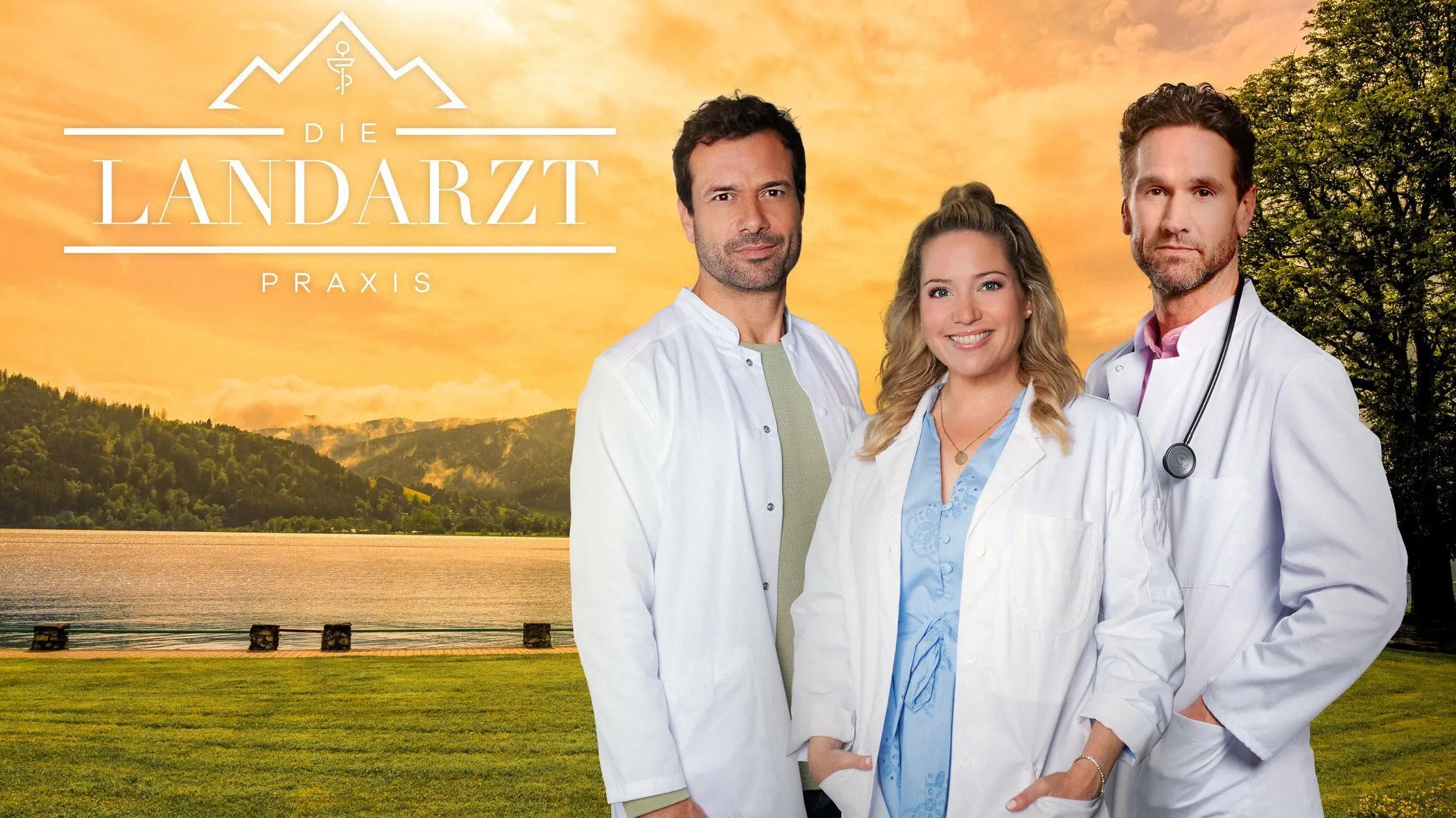 Kai Schumann (l.) spielt in der dritten Staffel von Die Landarztpraxis an der Seite von Caroline Frier und Oliver Franck.