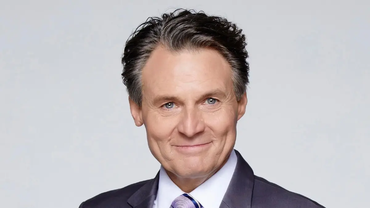 Jo Gerner (Wolfgang Bahro) erfährt, dass er noch zwei weitere Kinder hat.