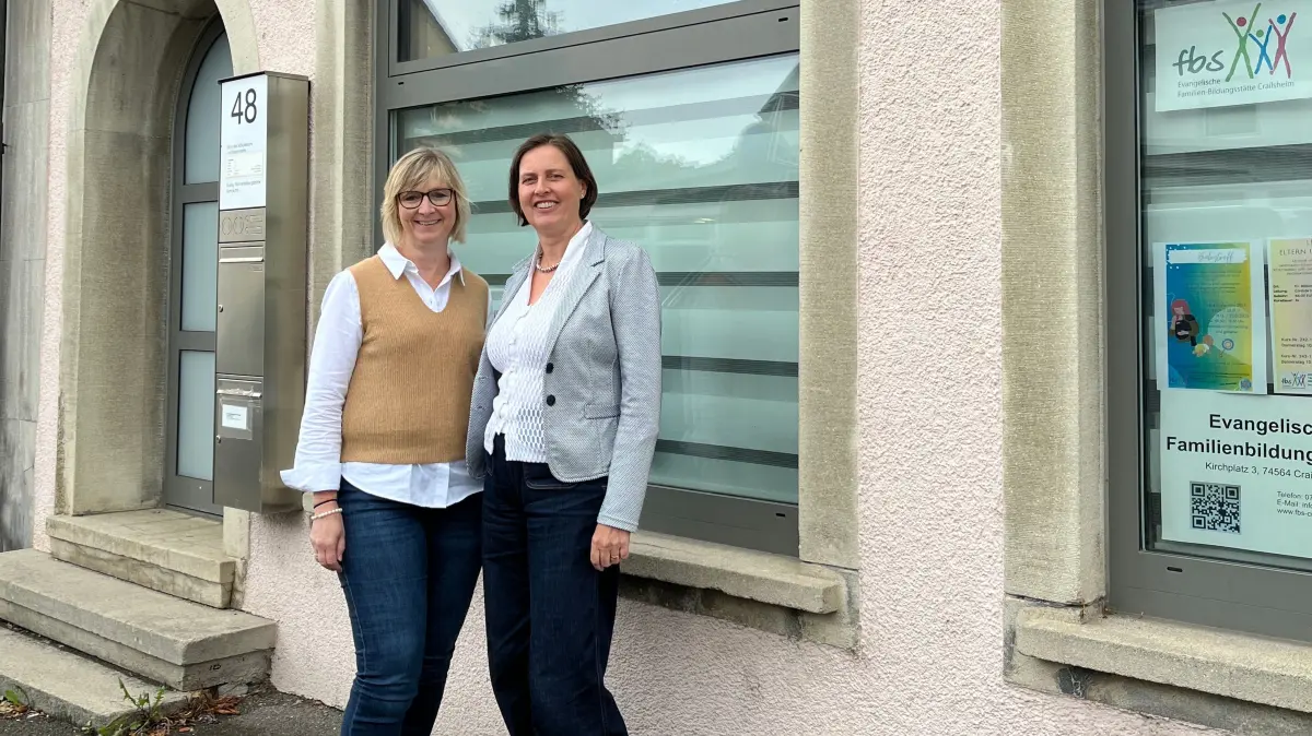 Umzug Familienbildungsstätte Crailsheim Silke Stoll und Brigitte Gary