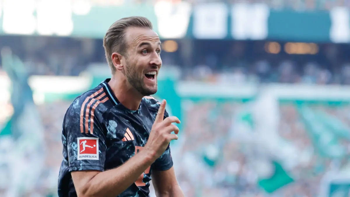 Bayern Munich's English forward #09 Harry Kane celebrates after scoring the 0-3 goal during the German first division Bundesliga football match between SV Werder Bremen and FC Bayern Munich in Bremen, northern Germany on September 21, 2024. (Photo by AXEL HEIMKEN / AFP) / DFL REGULATIONS PROHIBIT ANY USE OF PHOTOGRAPHS AS IMAGE SEQUENCES AND/OR QUASI-VIDEO
