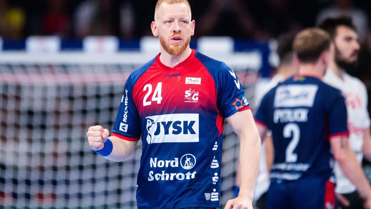 Jim Gottfridsson: ARCHIV - 25.05.2024, NA, Hamburg: Handball: EHF European League, SG Flensburg-Handewitt - Dinamo Bukarest, Final Four, Halbfinale, Barclays Arena. Flensburgs Jim Gottfridsson jubelt. (zu dpa: «SG Flensburg-Handewitt bezwingt auch Göppingen») Foto: Noah Wedel/dpa +++ dpa-Bildfunk +++