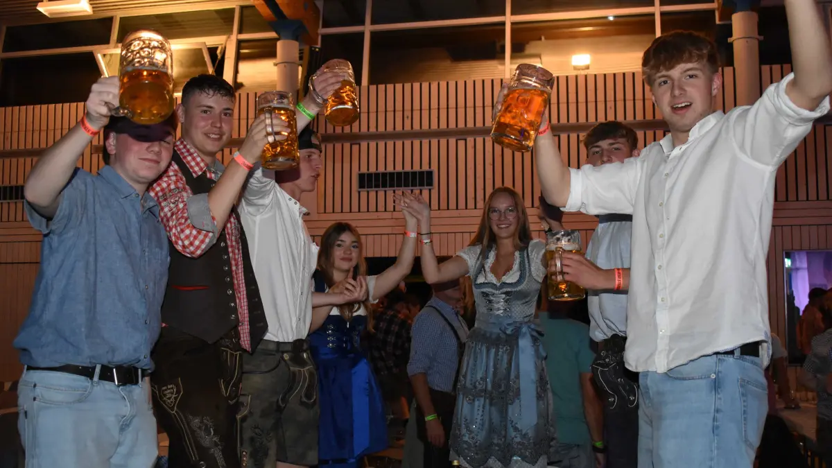 Ausgelassene Stimmung herrschte am Wochenende beim Straßberger Oktoberfest.
