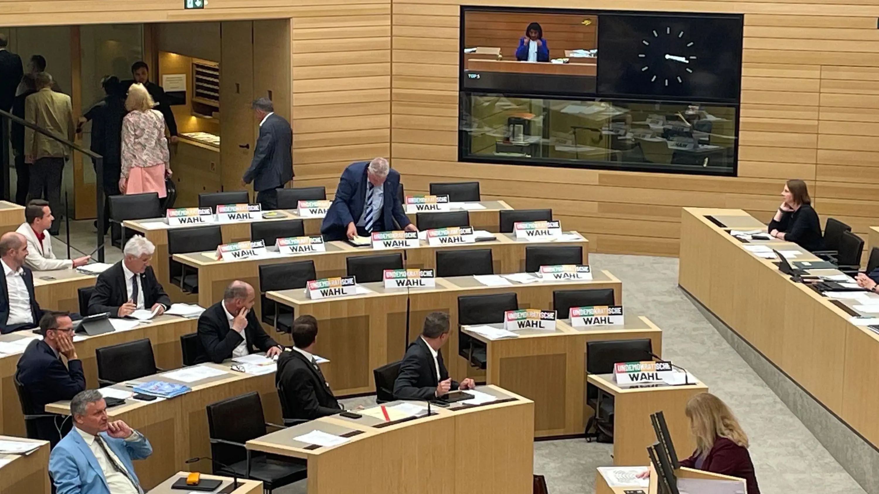 Horb/Stuttgart: Ärger im Landtag: AfD-Verhalten macht hiesige ...