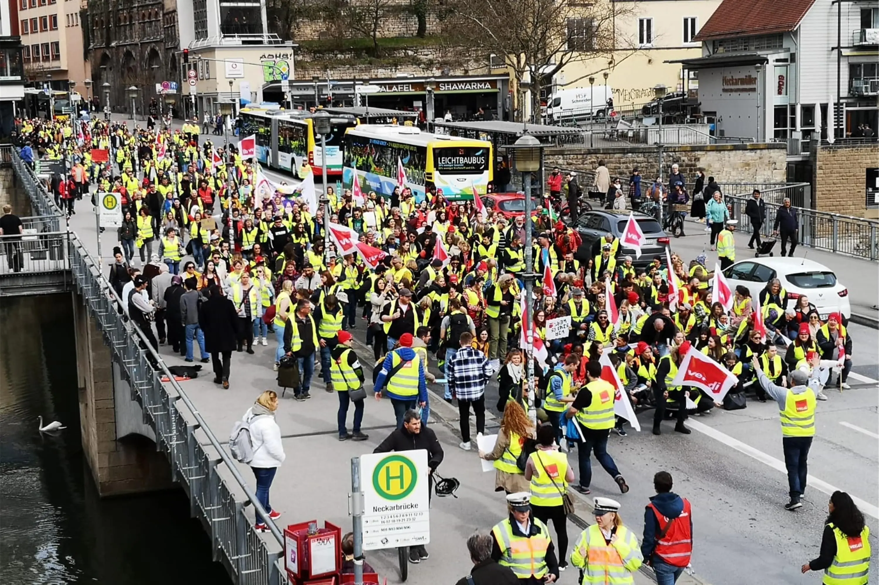 T bingen Streik Fast 1800 Menschen Aus Dem ffentlichen Dienst t-bingen-streik-fast-1800-menschen-aus-dem-ffentlichen-dienst