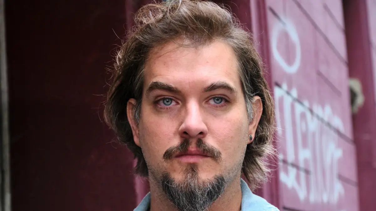 David (Diego Carlos Seyfarth) muss nach seiner Rückkehr den nächsten Dämpfer erleben.
