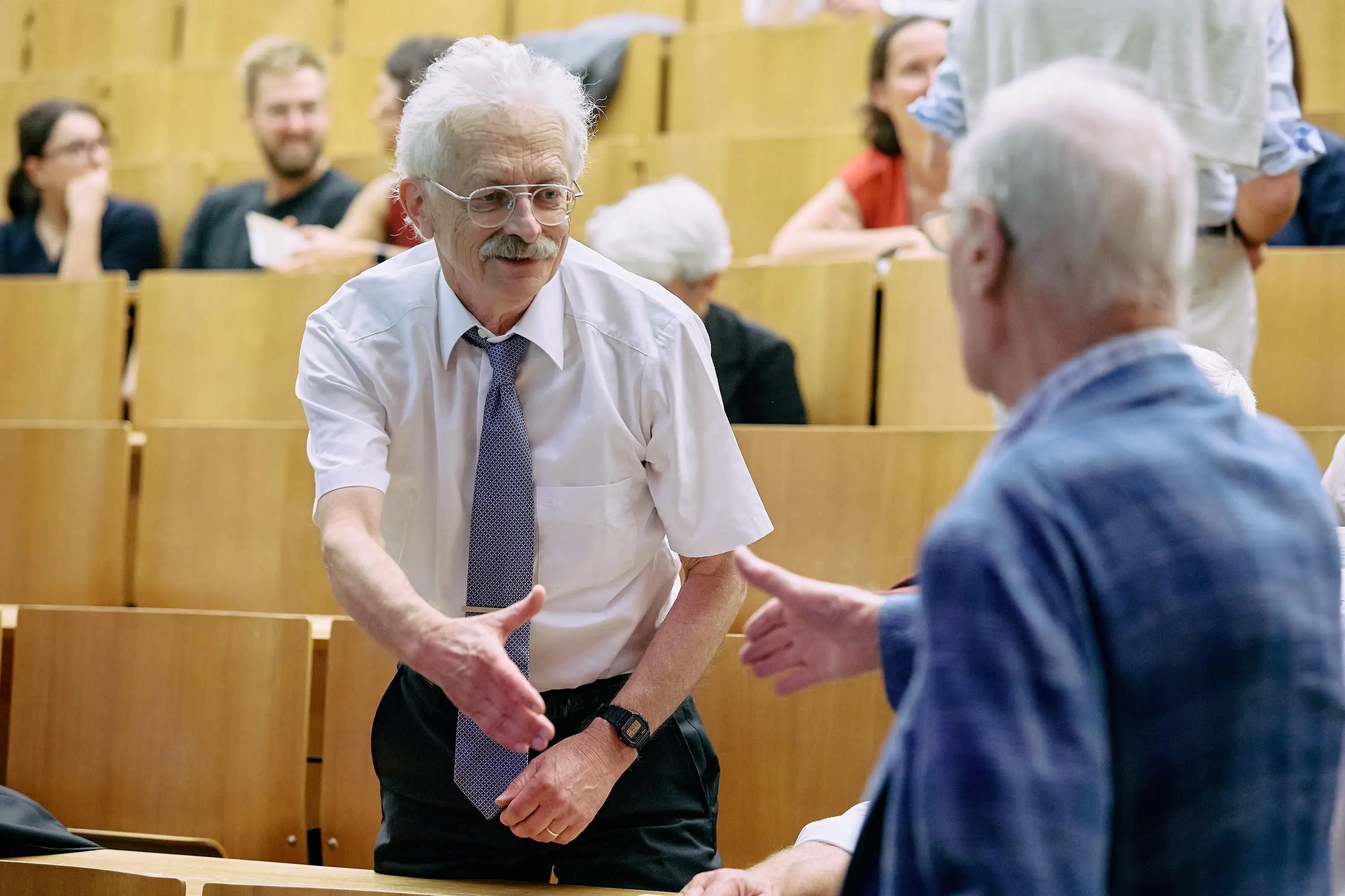 Uniklinikum Tübingen: Aktiver Ruhestand: Professor Rammensee sagt „Ade ...