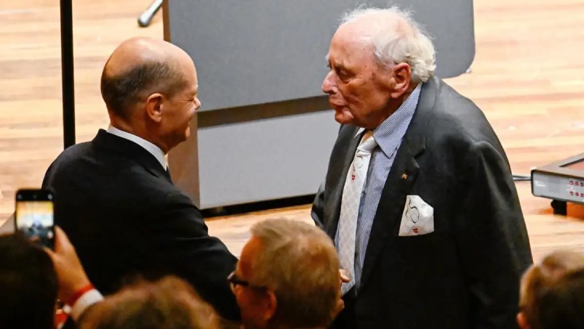 Reinhold Würth arbeitet seit 75 Jahren und feiert dieses Jubiläum mit rund 400 Gästen und Kanzler Scholz als Gratulant.