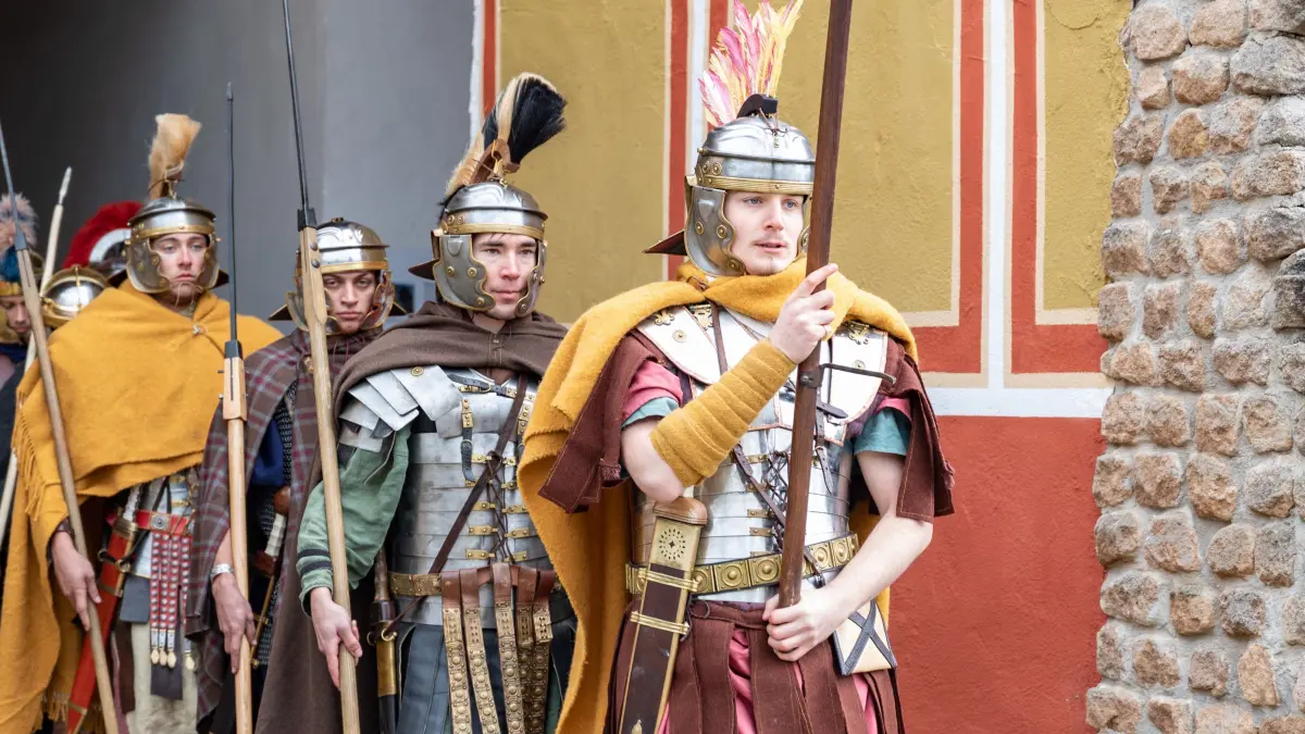 Die Legionäre kommen. Und die Darsteller im Freilichtmuseum sind erneut international!
