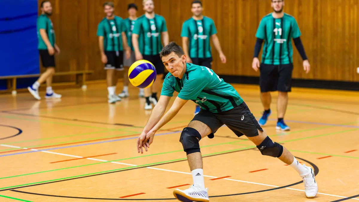 Volleyball Landesliga 2 Herren; TG Geislingen;
Ruslan Halchenko (TG Geislingen);
30.09.2024; Daniel-Straub-Realschule, Geislingen.
Foto: Thomas Madel