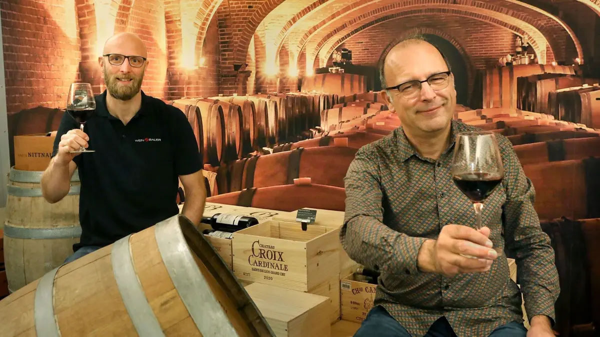 50 Jahre Wein Bauer (von links) Mathias Kurzenberger, Bernd Gold
