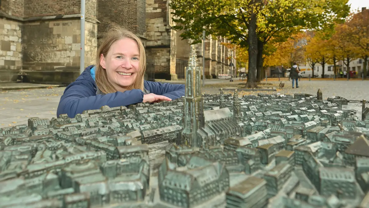 Annika Stahl liebt es, Geschichten aus der Ulmer Geschichte zu erzählen