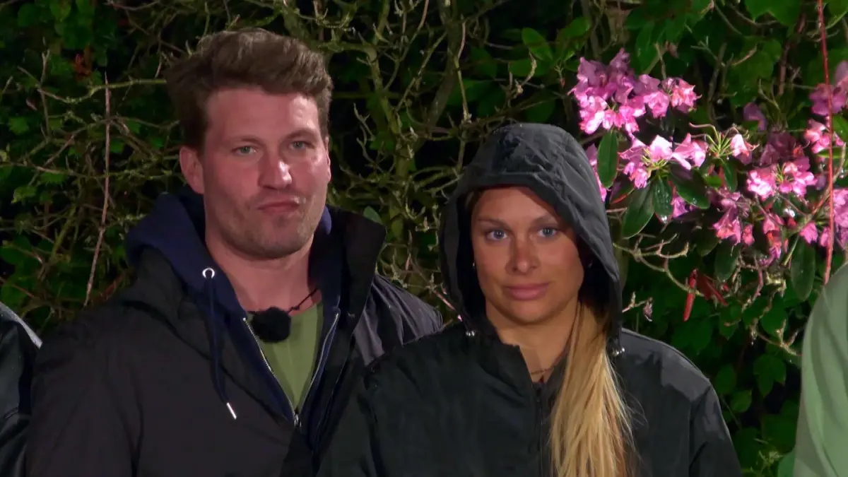 Raúl Richter und Vanessa Schmitt bekommen in Folge 6 die meisten Stimmen und müssen das Sommerhaus verlassen.