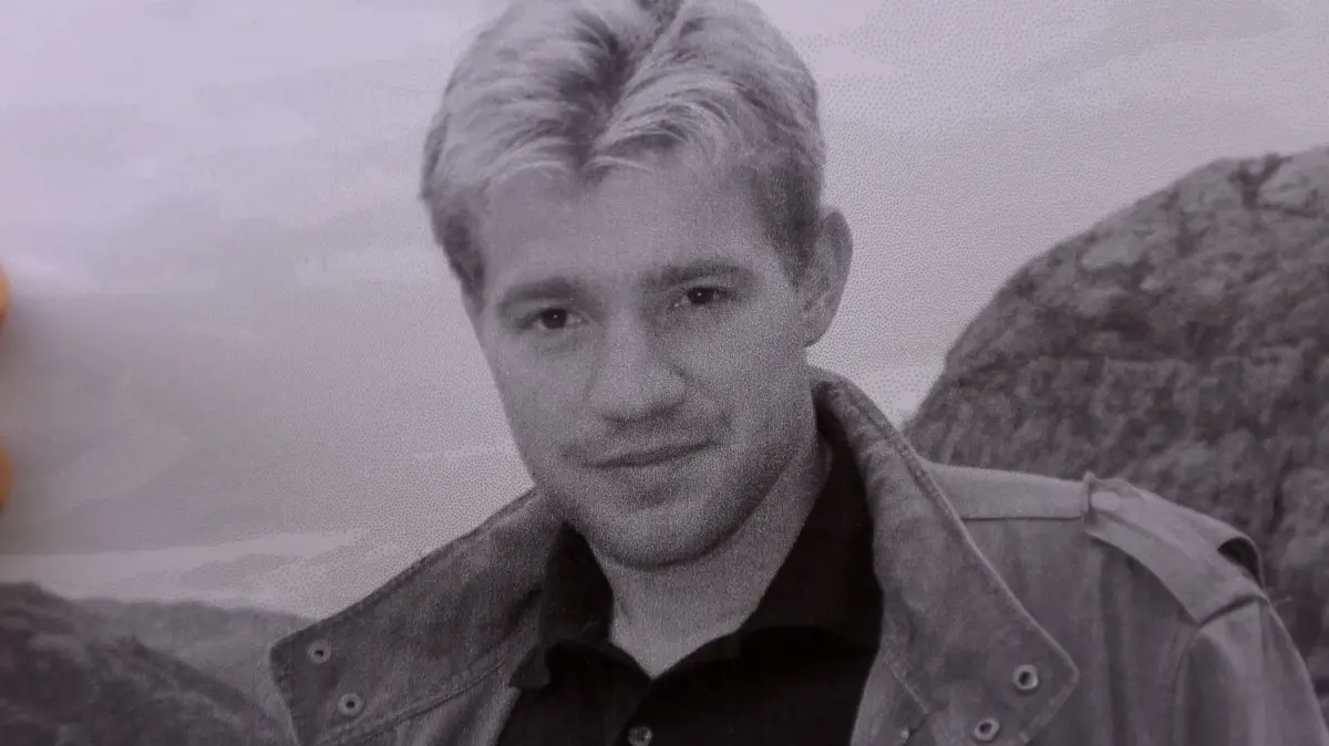 Das undatierte Privatfoto zeigt Lars Mittank aus Marne (Schleswig-Holstein). Ein knappes Jahr nach dem rätselhaften Verschwinden des jungen Mannes in Bulgarien nimmt sich die ZDF-Sendung «Aktenzeichen XY Spezial - Wo ist mein Kind?» am 03.06.2015 des Falles an. Foto: Privat/dpa ++ +++ dpa-Bildfunk +++