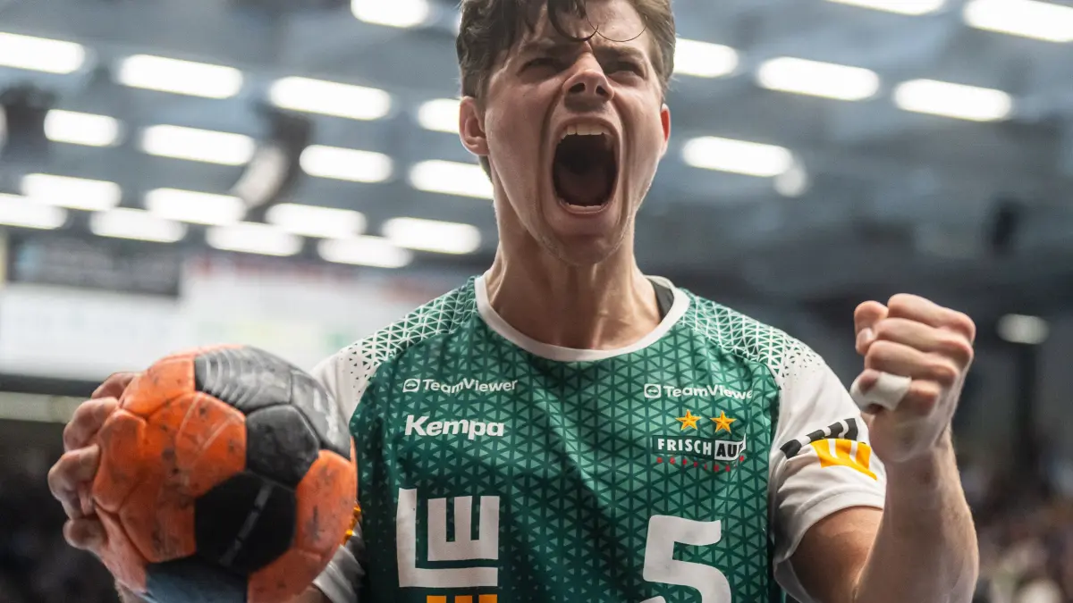 Frisch Auf Goeppingen vs. SG BBM Bietigheim, Handball, 1. Bundesliga, Herren, Spielzeit 2024/2025, 18.10.2024: Rutger ten Velde (Frisch Auf Goeppingen, #05) jubelt in die Kamera, Frisch Auf Goeppingen vs. SG BBM Bietigheim, Handball, 1. Bundesliga, Herren, Spielzeit 2024/2025, 18.10.2024,
Foto: EIBNER/Michael Schmidt