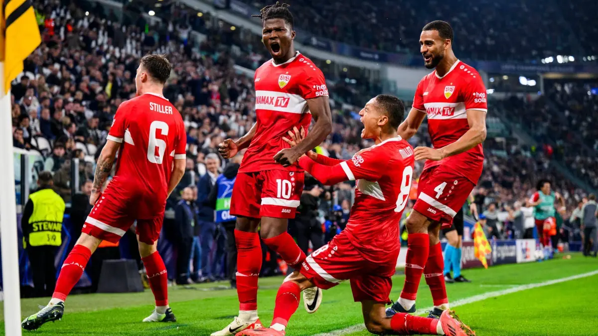 Juventus Turin - VfB Stuttgart: 22.10.2024, Italien, Turin: Fußball: Champions League, Juventus Turin - VfB Stuttgart, Vorrunde, 3. Spieltag, Allianz Stadium. Stuttgarts El Bilal Toure (2.v.l) jubelt nach seinem Tor zum 0:1 mit Stuttgarts Angelo Stiller (l-r), Stuttgarts Enzo Millot und Stuttgarts Josha Vagnoman. Foto: Tom Weller/dpa +++ dpa-Bildfunk +++