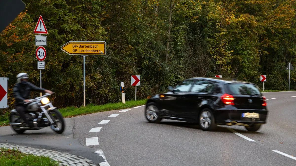 Göppingen Hohenstaufen kommende Sperrung L1075 ab Abzweig Bartenbach