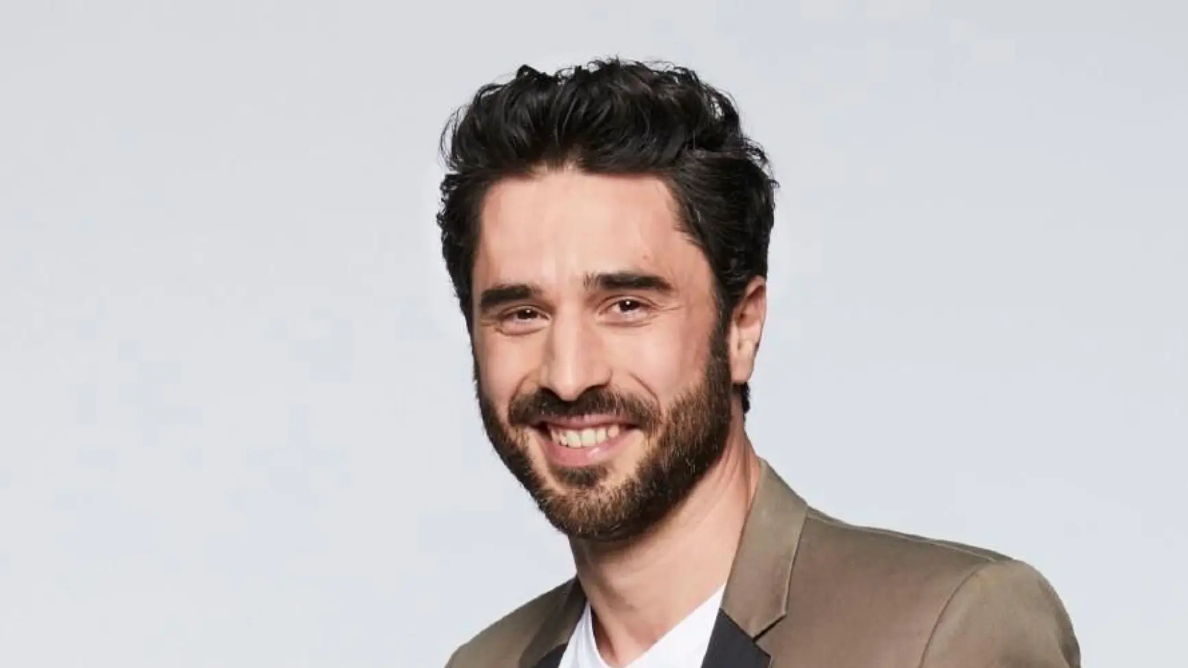 Wird Tobias (Jan Kittmann) bald Vater?