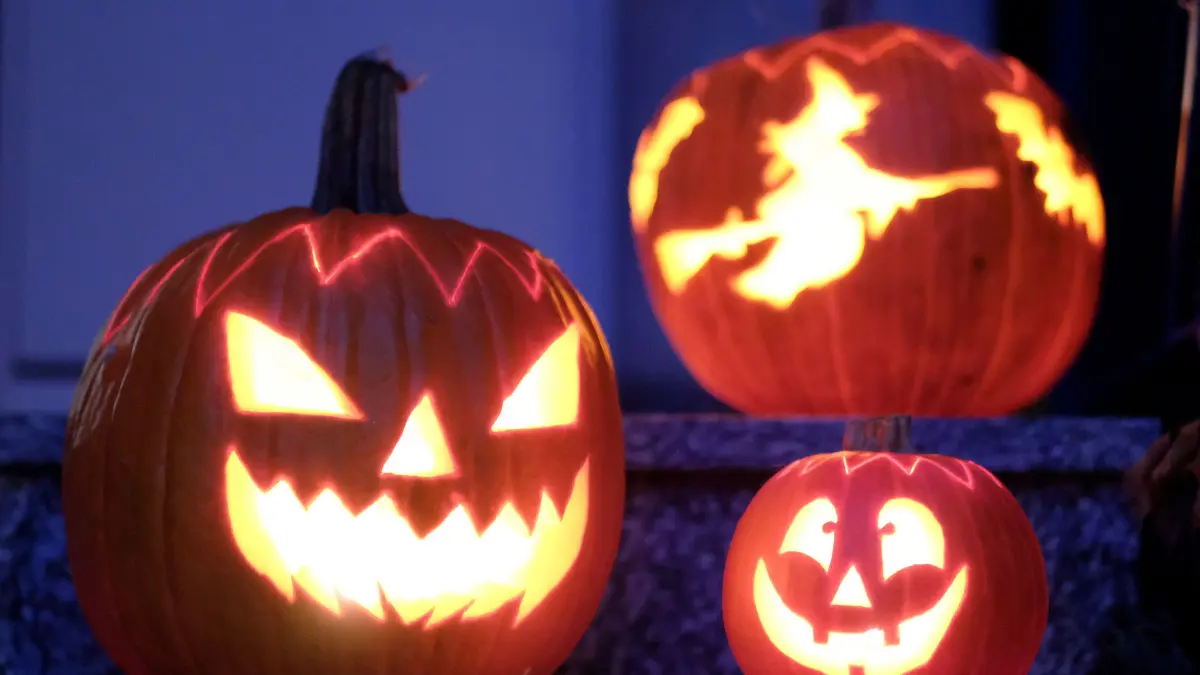Macht euch bereit für schaurige Halloween! Auf Netflix warten tolle Filme auf euch, wie haben die passenden Snack-Empfehlungen dazu.