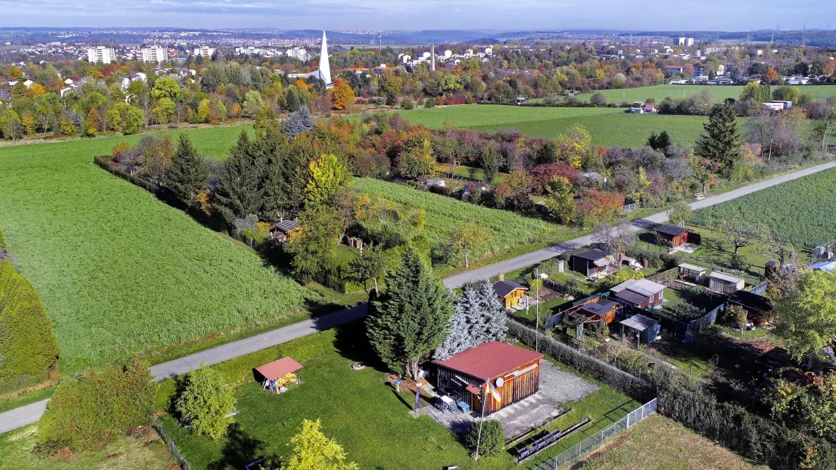 Orschel-Hagen: Im Vordergrund soll das Baugebiet Orschel-Hagen Süd entstehen