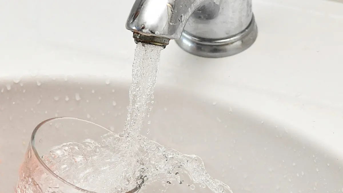 Kreditaufnahmen für Investitionen in die Abwasserversorgung und den Neubau einer Wasserleitung sorgten für Zündstoff beim Gemeinderat Oberdischingen.
