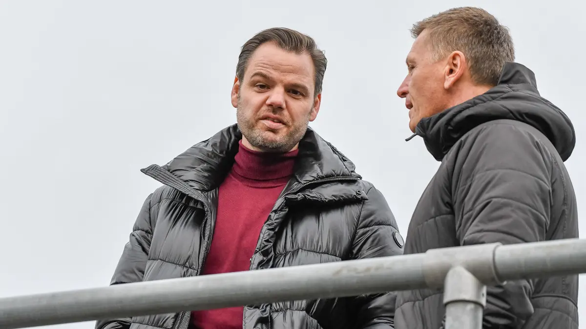 FSV 08 Bietigheim - Bissingen vs. FSV Hollenbach, Fussball, Oberliga, 17. Spieltag, 2024/2025, 23.11.2024, : Mario Klotz (links) besuchte das Spiel 08 Bissingen gegen FSV Hollenbach, FSV 08 Bietigheim - Bissingen vs. FSV Hollenbach, Fussball, Oberliga, 17. Spieltag, 2024/2025, 23.11.2024,
Foto: Eibner-Pressefoto/Bernd Leitner