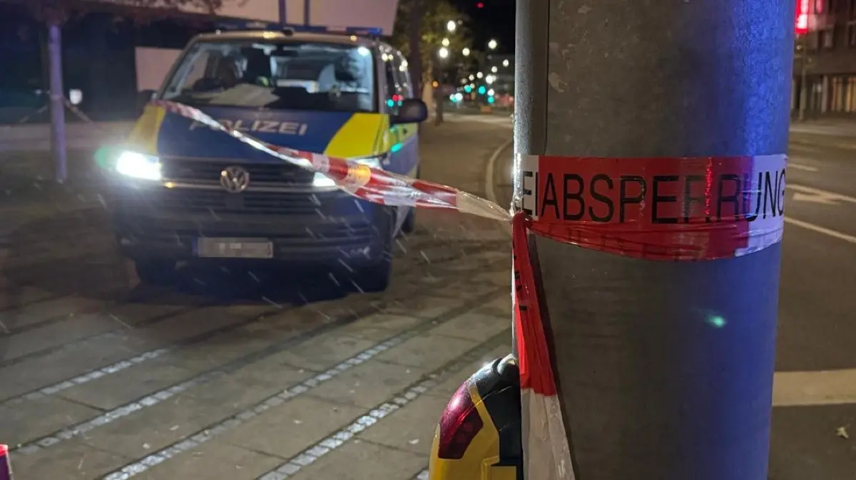 Nach einem Bombenfund in Ulm müssen etwa 2800 Menschen ihre Wohnungen in der Innenstadt verlassen und können in einer Turnhalle Zuflucht finden.