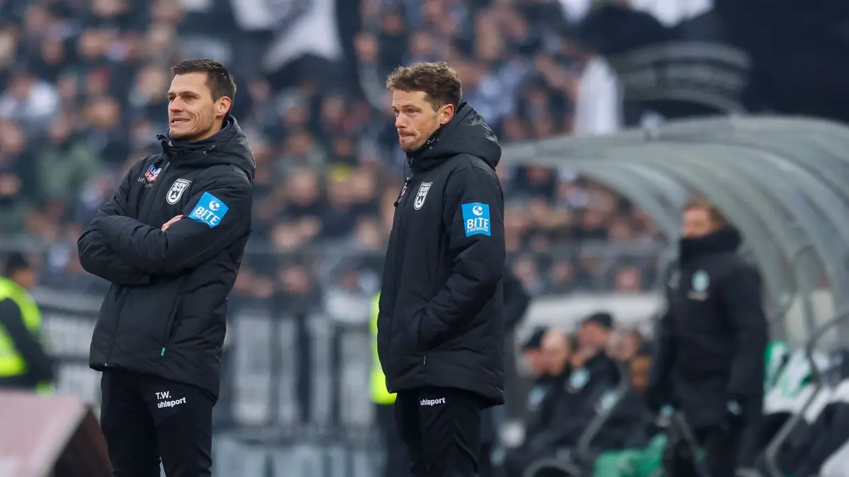 Fußball, SSV Ulm (schwarz): Das war der Auftritt gegen Greuther Fürth (weiss)