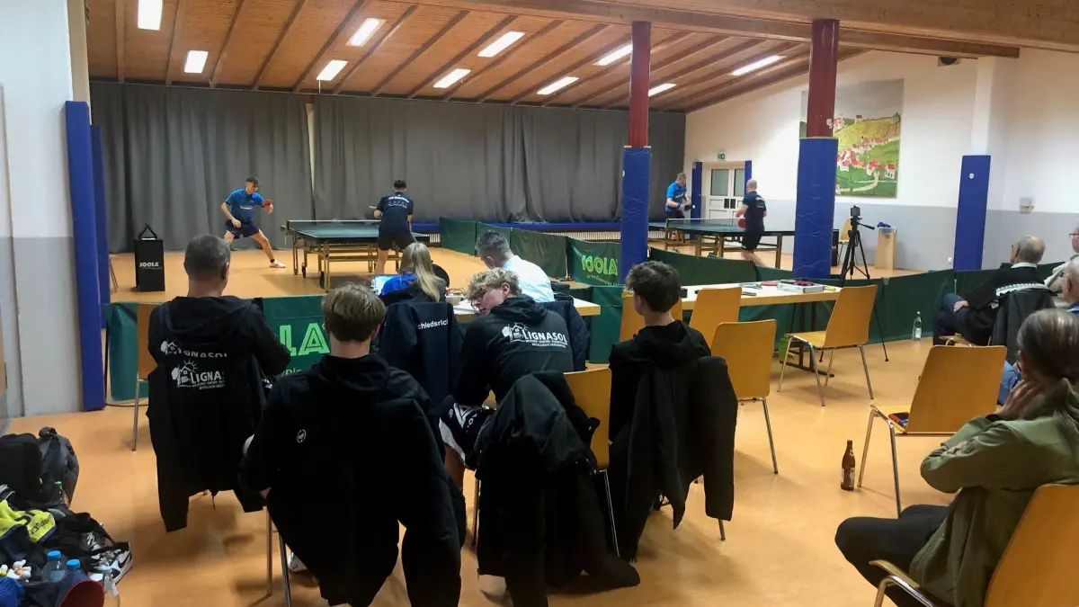 In der kleinen Halle in Mühringen herrscht an den Spieltagen meist gute Stimmung. Nur am Samstag blieb es größtenteils ruhig, zu dominant waren die Spieler aus Hegnach.