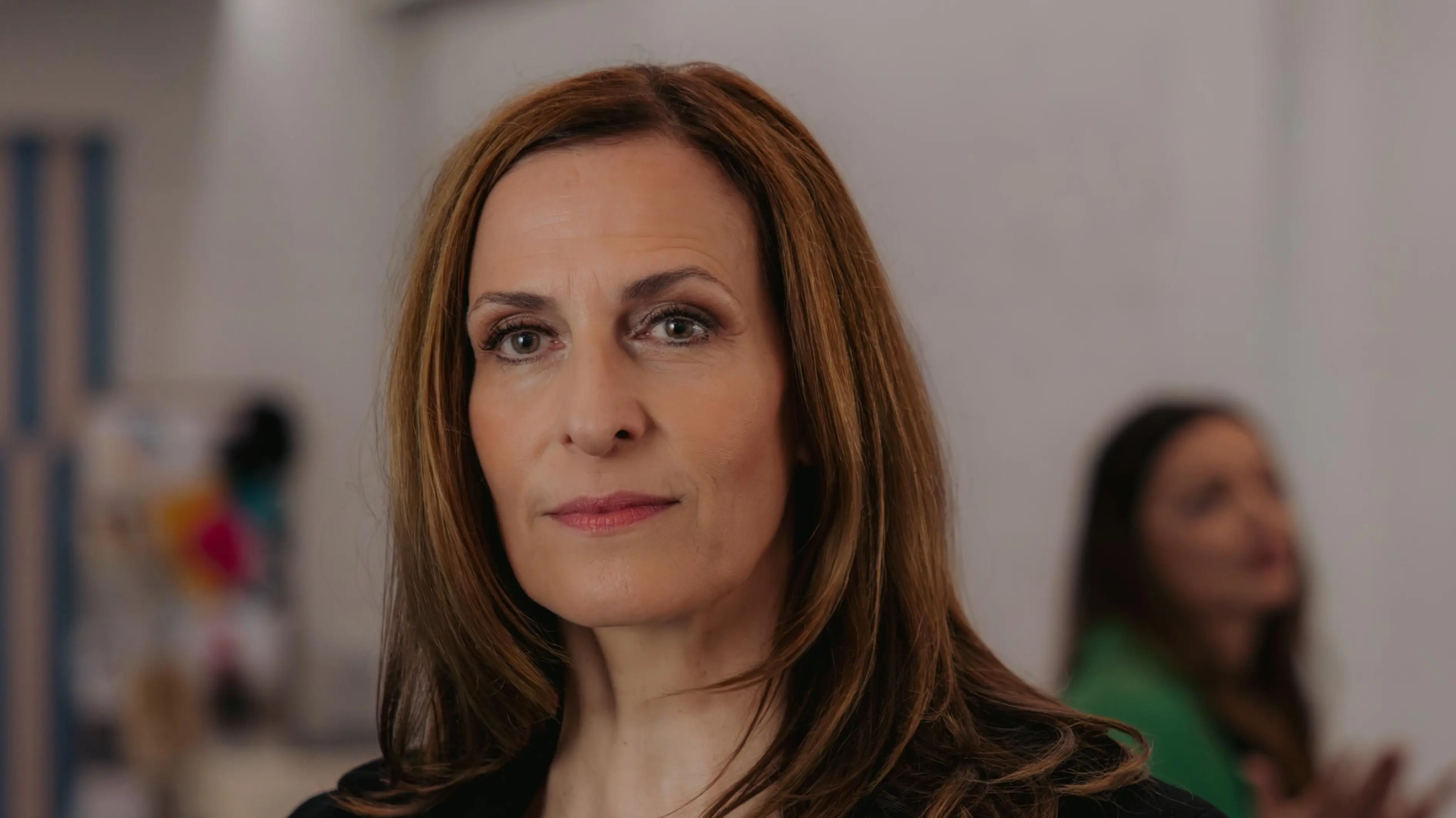 Katrin (Ulrike Frank) ist zutiefst verletzt, als sie von Emilys Affäre erfährt.