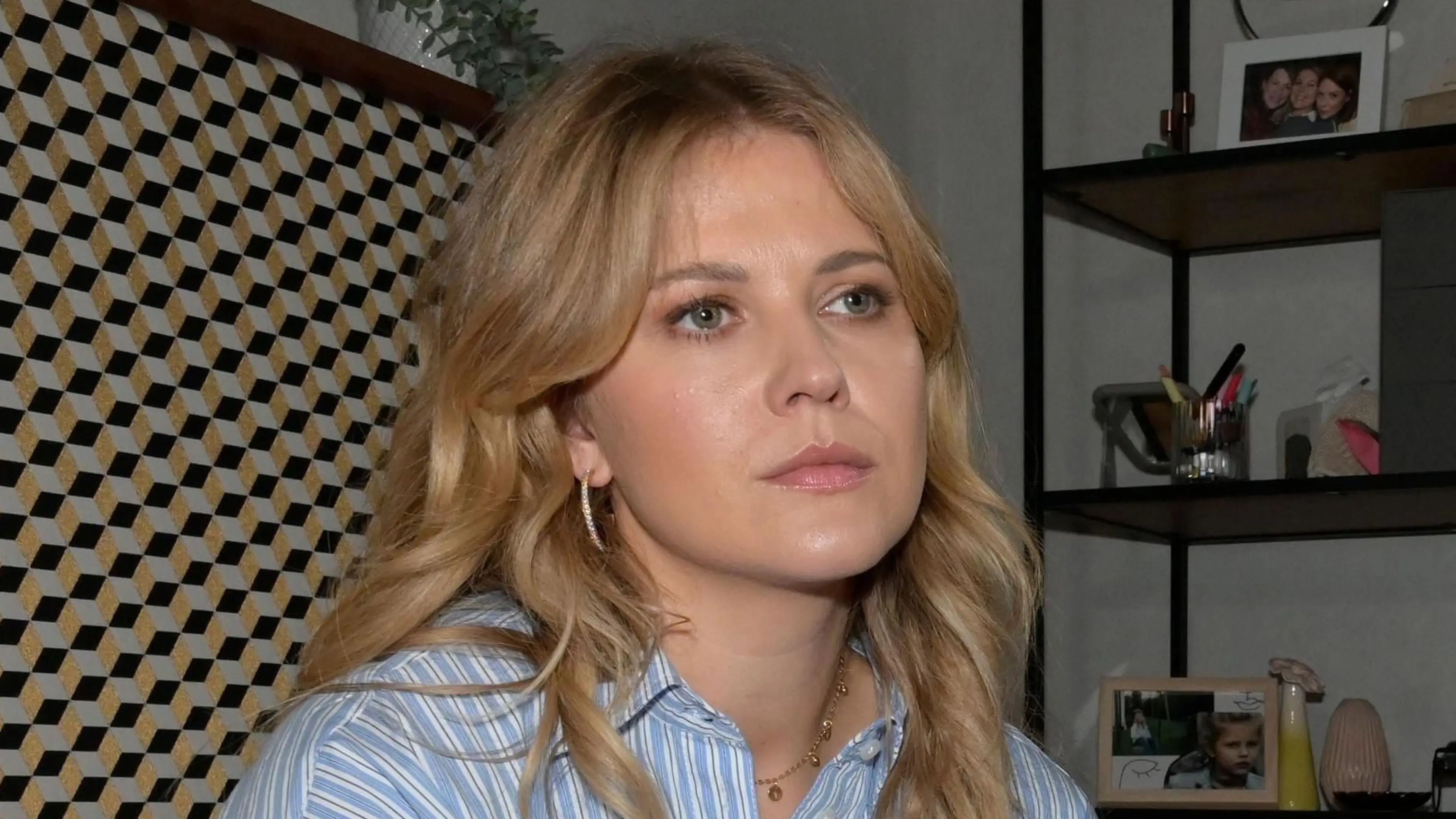 Alicia (Josefin Bressel) hat keine Hoffnung mehr, dass Paul ihr verzeiht.