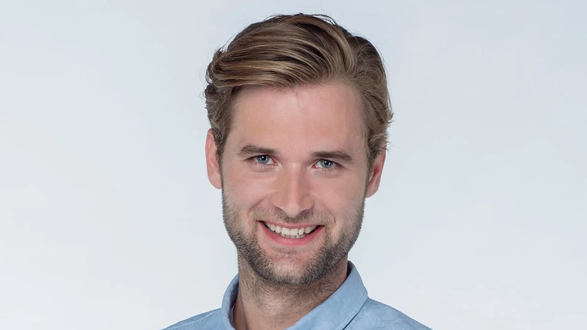 Simon (Thore Lüthje) lernt in diesen Tagen eine neue Frau kennen.