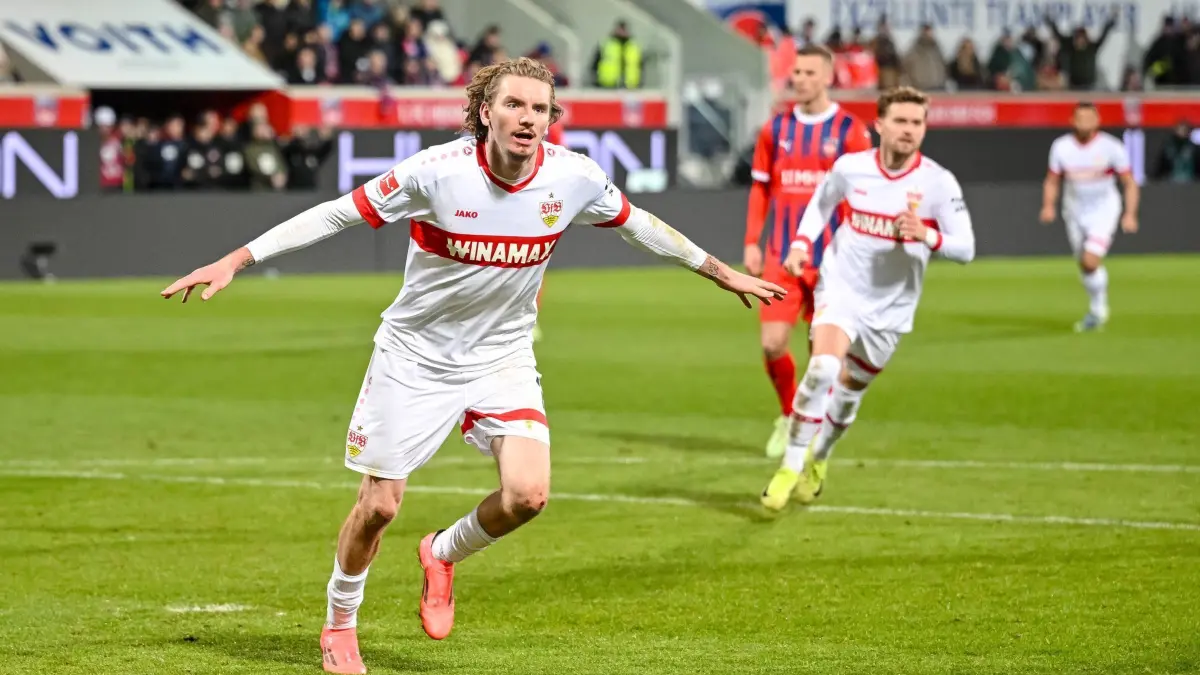 1. FC Heidenheim - VfB Stuttgart: 15.12.2024, Baden-Württemberg, Heidenheim: Fußball: Bundesliga, 1. FC Heidenheim - VfB Stuttgart, 14. Spieltag, Voith-Arena. Stuttgarts Nick Woltemade jubelt nach dem Treffer zum 1:3. (zu dpa: «VfB stürzt Heidenheim tiefer in die Krise») Foto: Harry Langer/dpa +++ dpa-Bildfunk +++