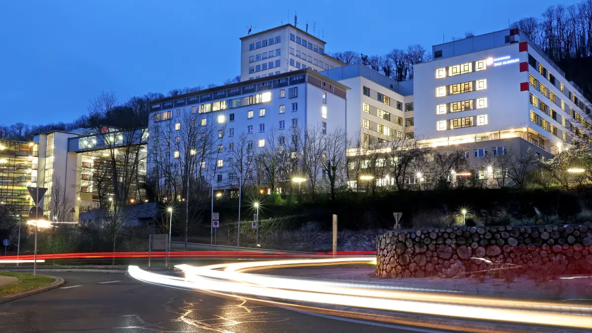 Diak Diakonie Diakoneo Krankenhaus Schwäbisch Hall Klinik bei Nacht