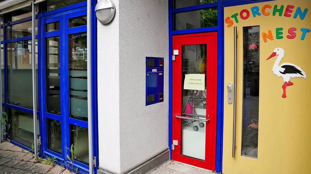 (ohne Überschrift): Vorsicht: Dieses Foto ist möglicherweise nur für den einstigen Verlag Schwäbisches Tagblatt verwendbar. Kindergarten Storchennest Horb 22.5.2023.Bild: Karl-Heinz Kuball