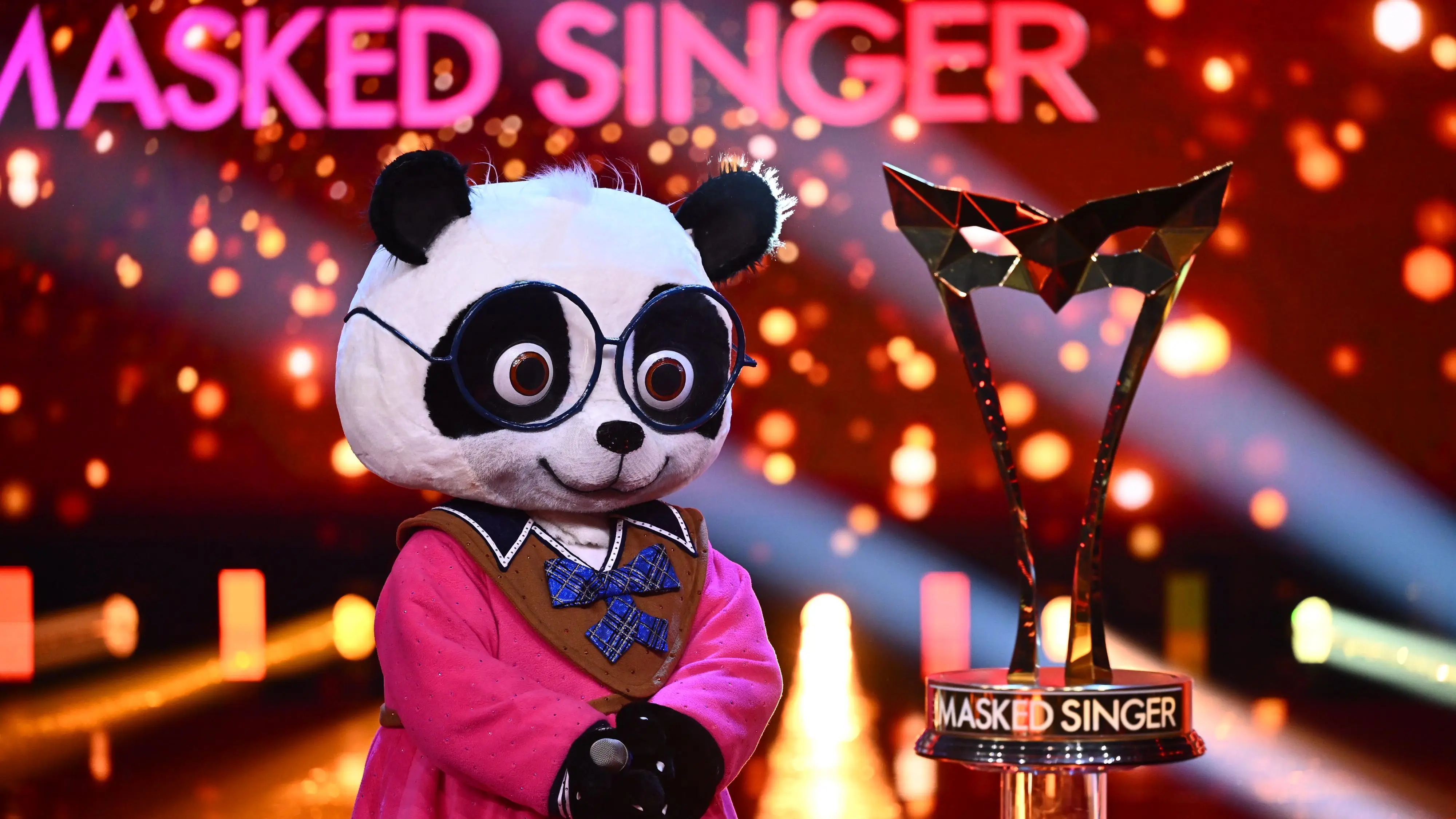 The Masked Singer 2024: Gewinner-Knaller! SIE steckte unter dem Panda ...