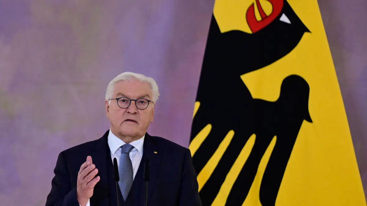 German President Frank-Walter Steinmeier delivers a speech on his decision to dissolve the parliament at Bellevue Palace in Berlin on December 27, 2024. German Chancellor Olaf Scholz lost a confidence vote spelling the effective end of his troubled government and putting Europe's biggest economy on the path to elections on February 23, 2025. (Photo by John MACDOUGALL / AFP)