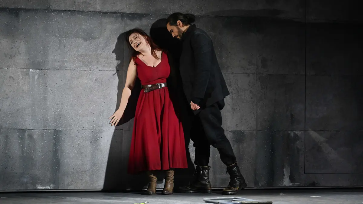 Maryna Zubko als Desdemona mit ... als Otello