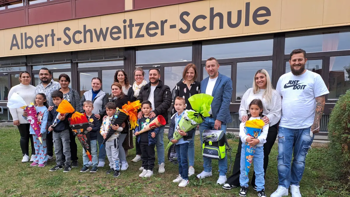 Einschulungsfeier Erstklässler an der Hechinger Albert-Schweitzer-Schule: Ein bisschen aufgeregt, aber auch mit viel Vorfreude: Die neuen Erstklässler und ihre Eltern wurden an der Hechinger Albert-Schweitzer-Schule begrüßt.