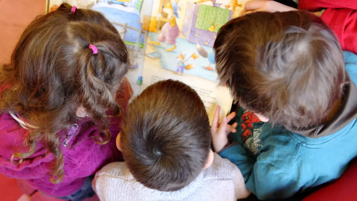 In Eningen fehlt es derzeit aufgrund des Mangels an Erziehern und Erzieherinnen an Plätzen im Kindergarten für 44 Kinder.