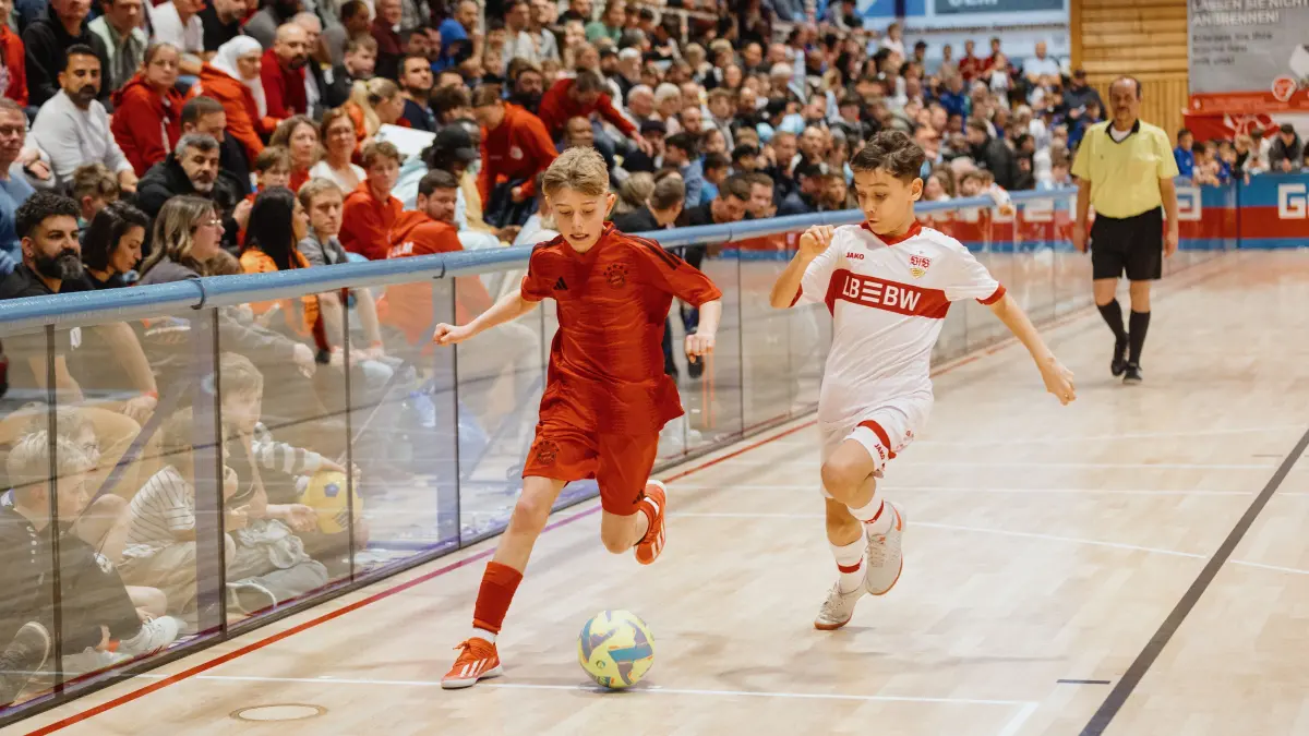 Fußball, U11-Eurocup: Das war beim Turnier in Oberelchingen geboten. Brühlhalle