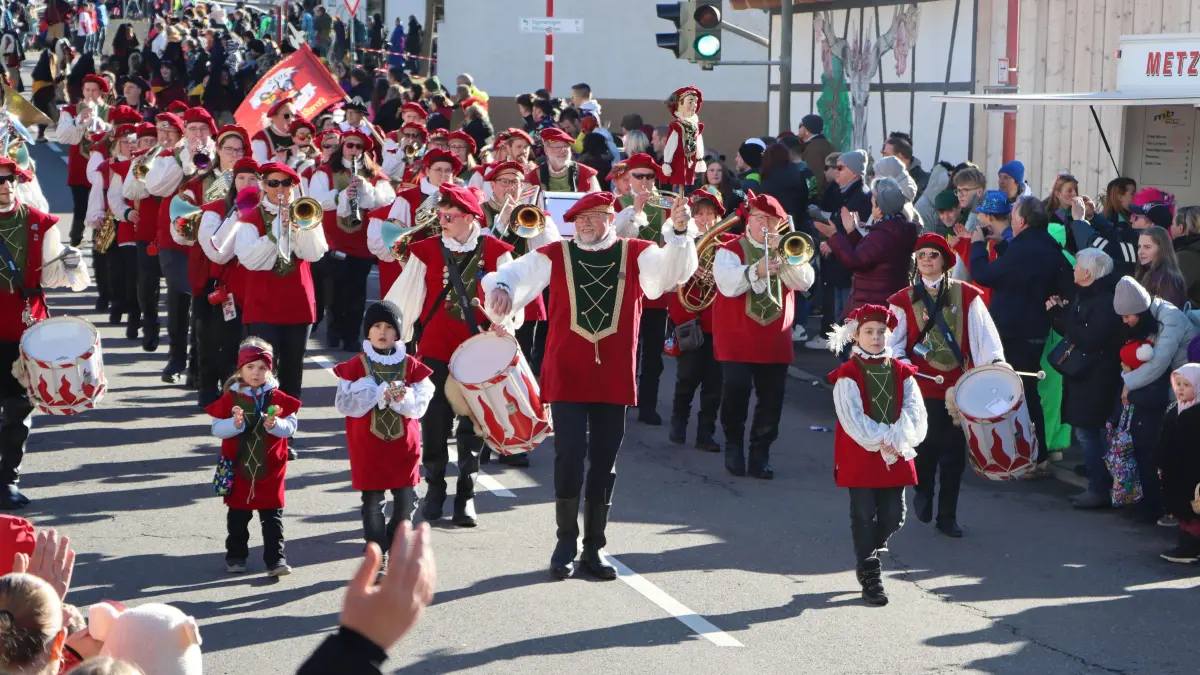 Beim Landesnarrentreffen in Straßberg gab es am Samstag einen Kinderumzug und am Sonntag einen großen Umzug.