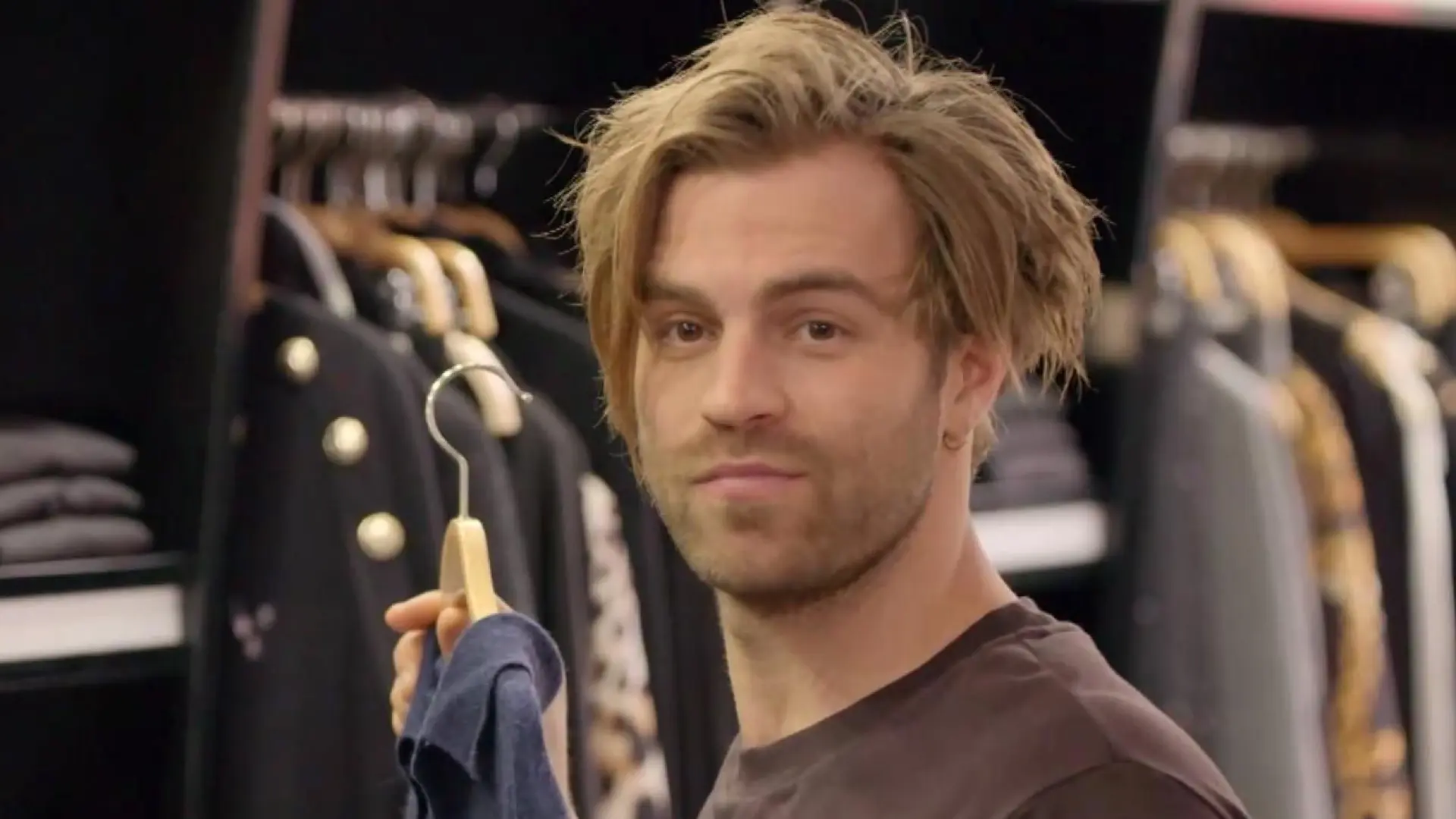 Julian (Onno Buß) ist neu bei GZSZ.