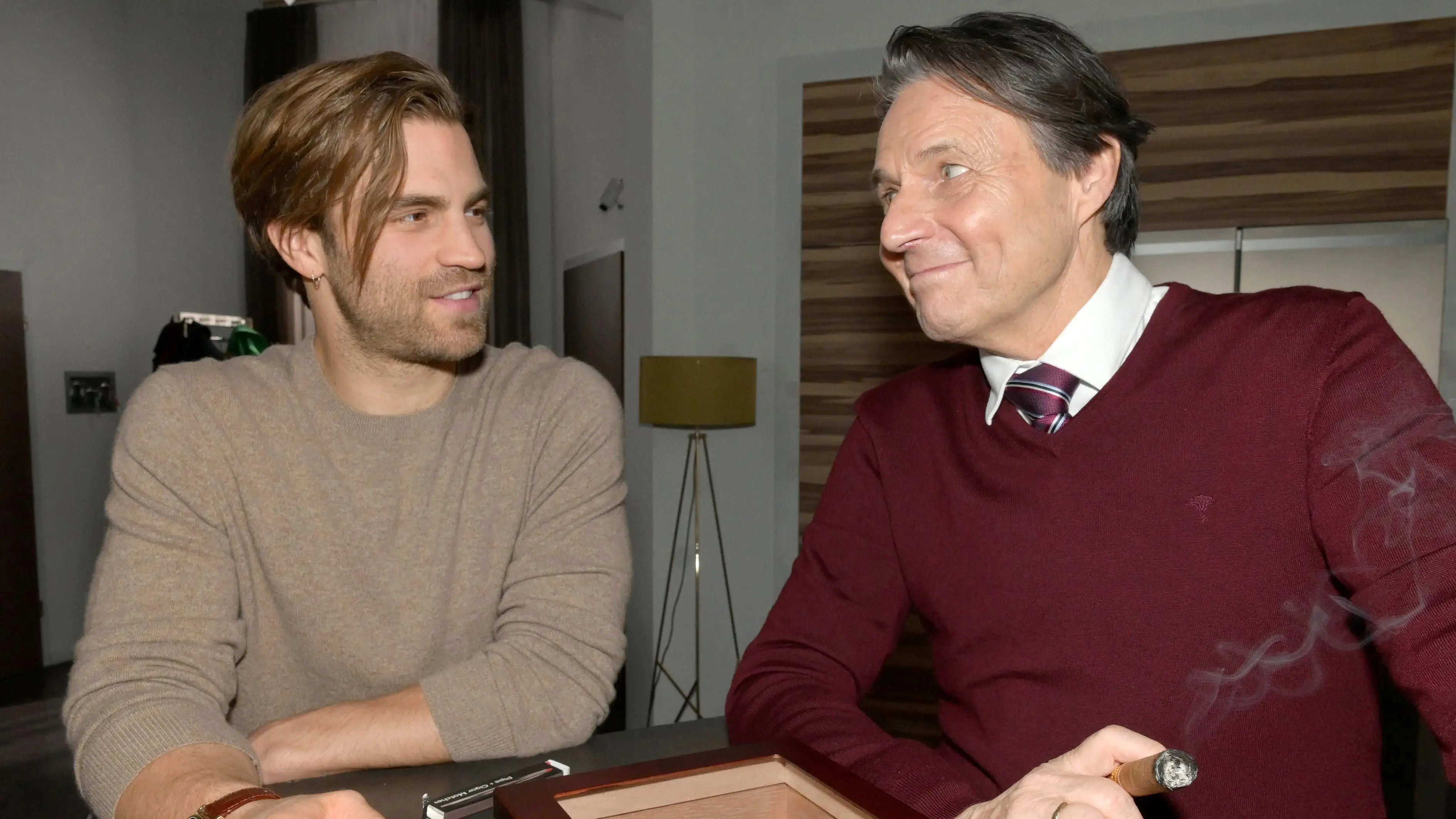 Julian (Onno Buß) hat seinen Vater Jo Gerner (Wolfgang Bahro) gerade erst kennengelernt.