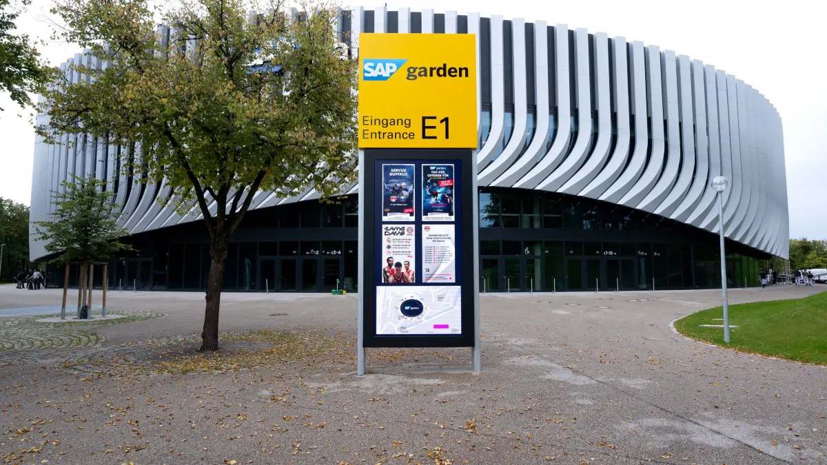 Der SAP Garden im Olympiapark. Die Sportarena wird am 27.09.2024 mit einem Eishockeyspiel zwischen dem EHC Red Bull München und dem NHL-Team Buffalo Sabres offiziell eingeweiht. +++ dpa-Bildfunk +++
